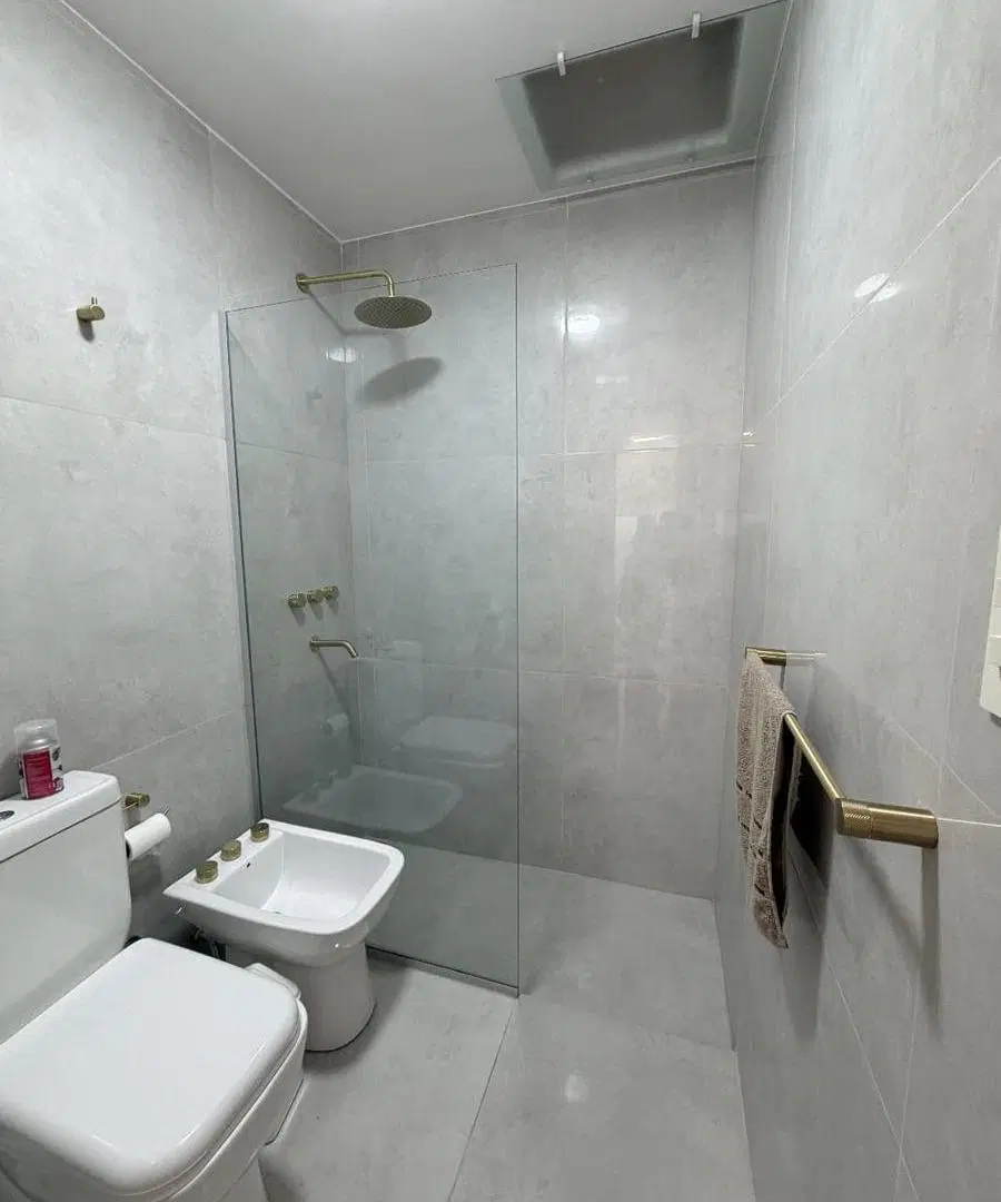 CASA PH EN VENTA EN LA PLATA, IDEAL OFICINA, ESCRIBANIA,CONSULTORIOS. 4