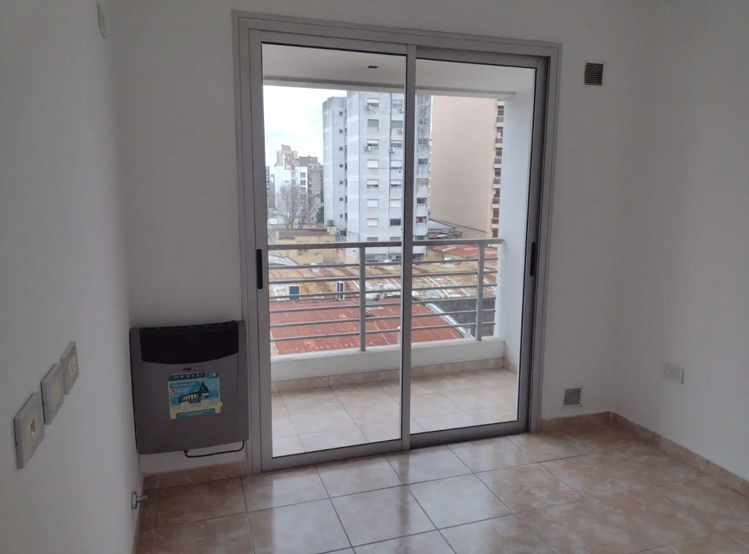 Departamento 1 dormitorio, 60 e/11 y 12 2