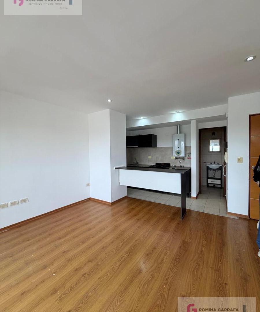 Foto de Monoambiente en alquiler calle 24 e/ 61 y 62 n°1431 4°A, La Plata, imagen 3