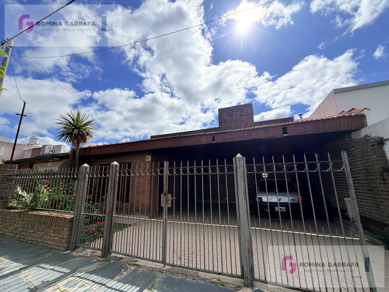 Foto de Casa en Venta calle 61 e/ 139 y 140, Los Hornos, imagen 2