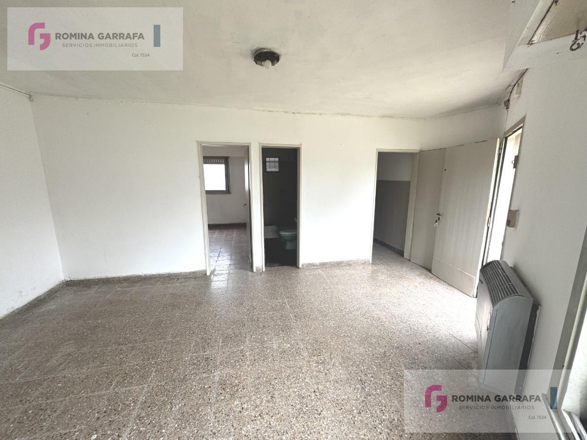 Foto de CASA PH EN VENTA EN LA PLATA, COCHERA., imagen 2