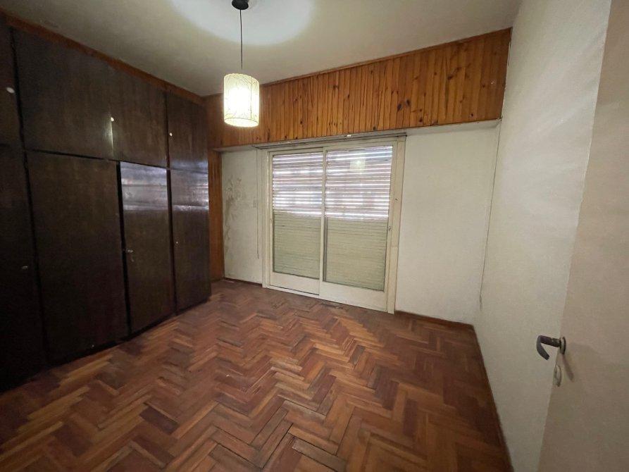 Casa + 2 Locales en Venta, Excelente Ubicacion 4