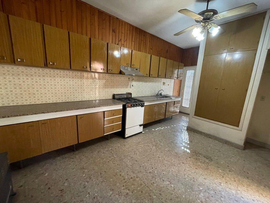 Casa + 2 Locales en Venta, Excelente Ubicacion 3