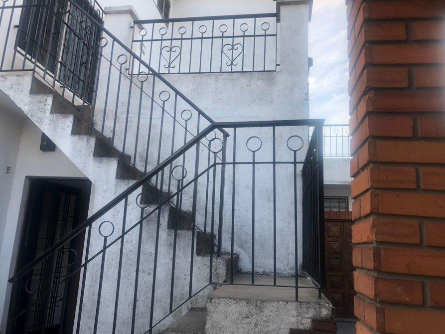HERMOSA CASA EN VENTA, A MEDIA CUADRA DE CAMINO DE CINTURA