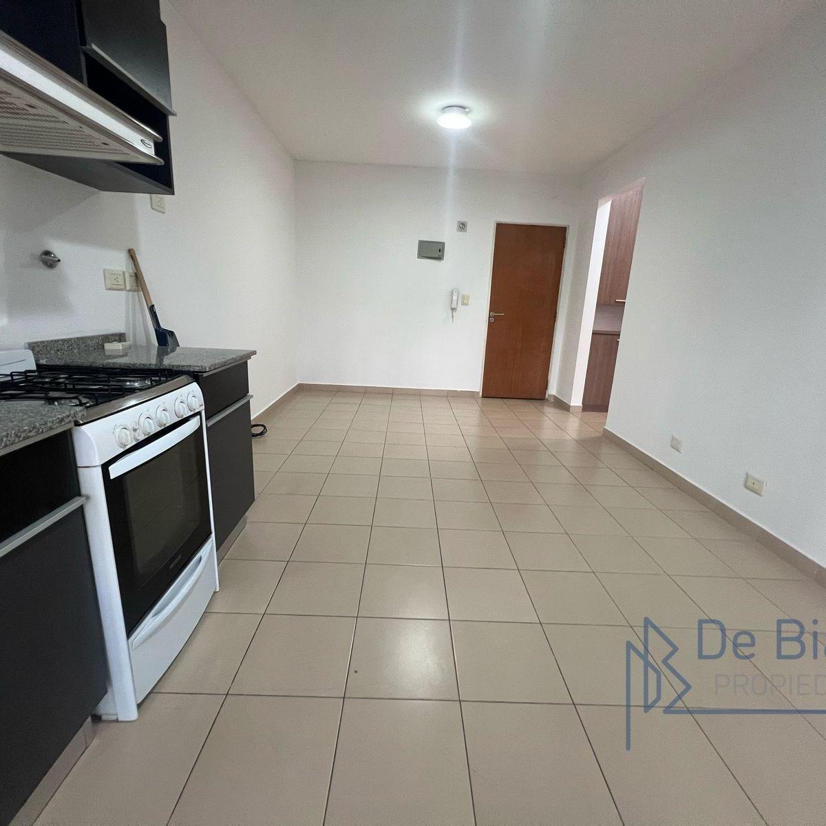 Hermoso Departamento Dos Ambientes en Venta - Monte Grande 2