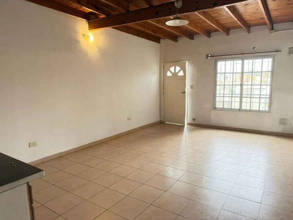 Departamento dos ambientes en alquiler - Monte Grande 5