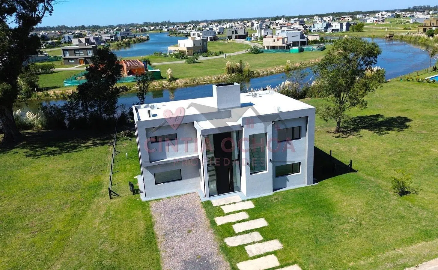 Casa en alquiler de 5 ambientes  en Santa Clara al Sur, Canning-San Vicente con pileta a la laguna 2