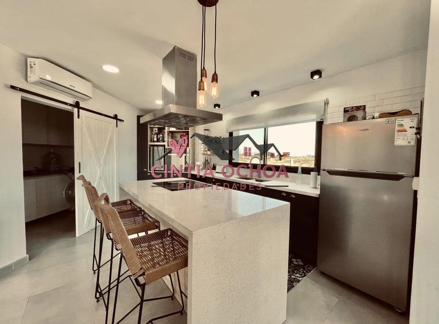 Casa en alquiler de 4 ambientes en Santa Clara al sur, San Vicente, con pileta 5