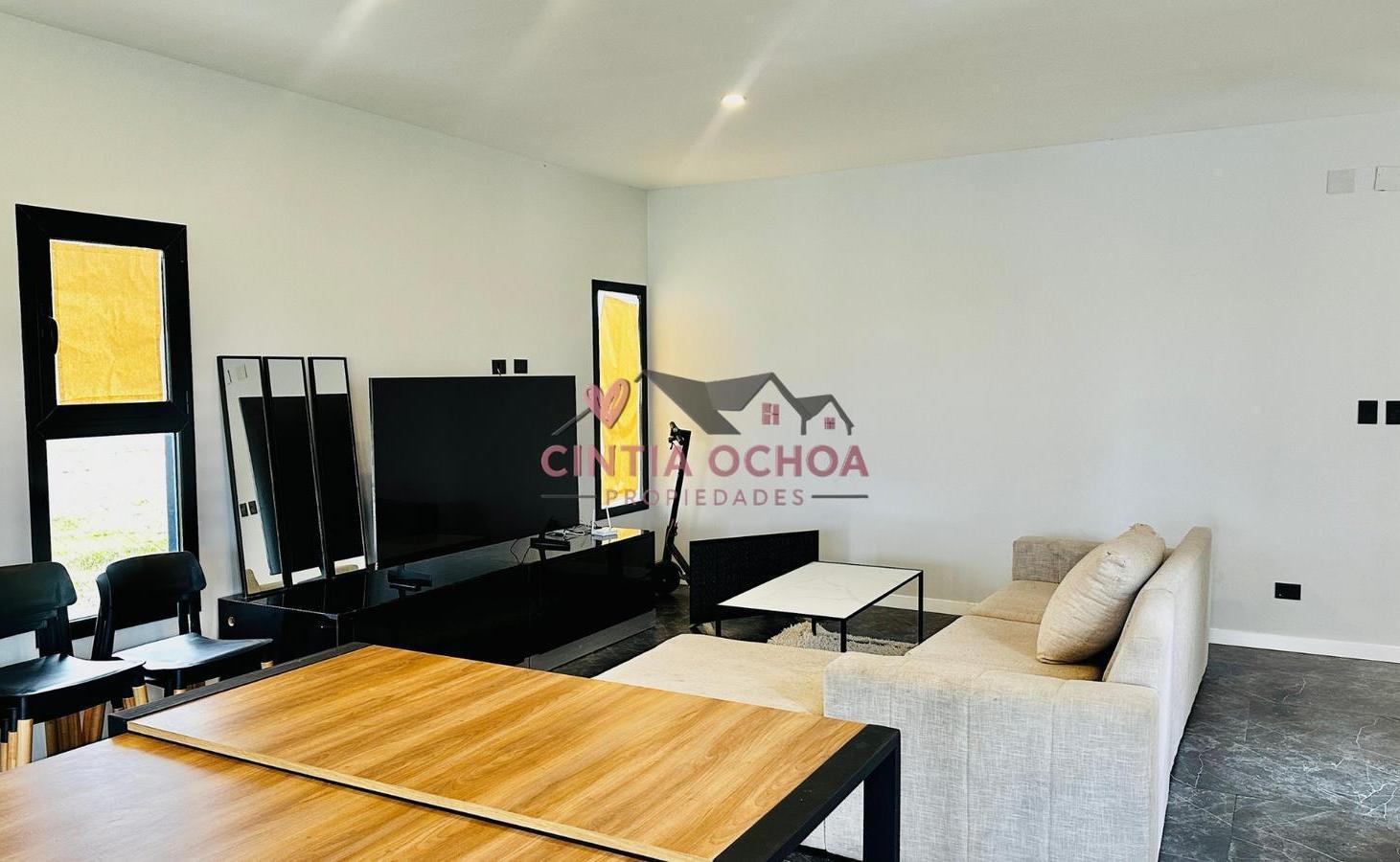 Foto de Casa en venta de 4 ambientes con pileta a la laguna en Santa Clara al, imagen 5