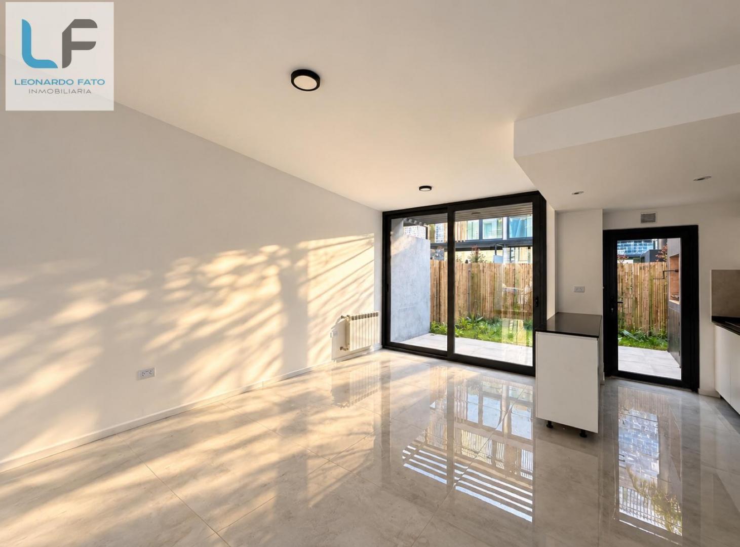 Foto de Triplex 3 Plantas en Alquiler - Sunny Tigre, imagen 3