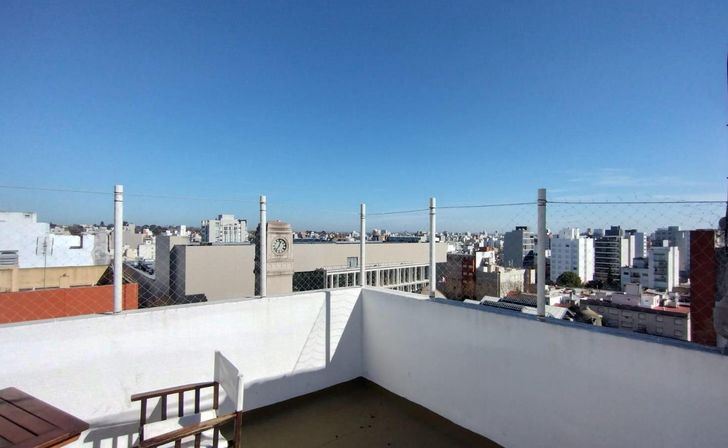 Foto de Piso 10 con Terraza Privada de 80 m² y Vista Panorámica – Frente al, imagen 5