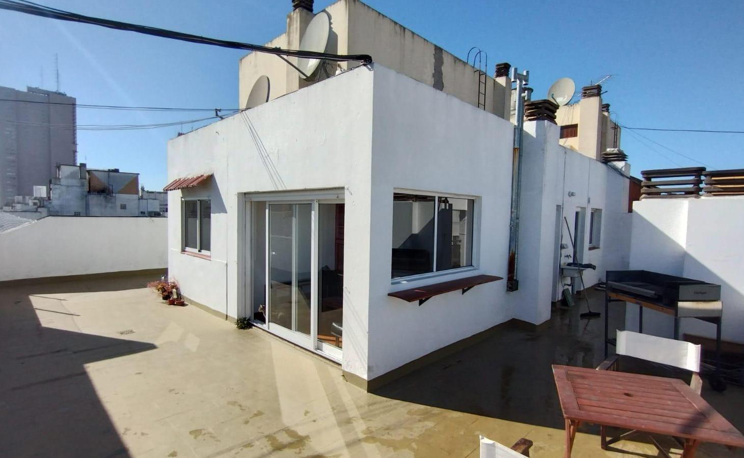 Foto de Piso 10 con Terraza Privada de 80 m² y Vista Panorámica – Frente al, imagen 4