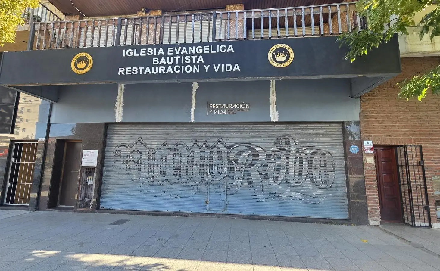 Alquiler de local Comercial. Av. Colon 4800. 5