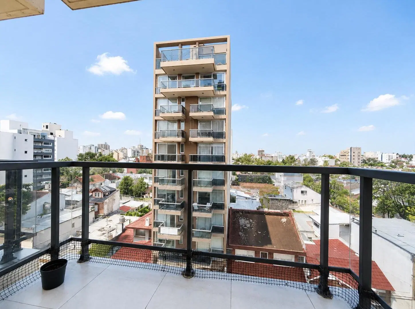 Departamento en Alquiler 3 ambientes con cochera Plaza Mitre 1