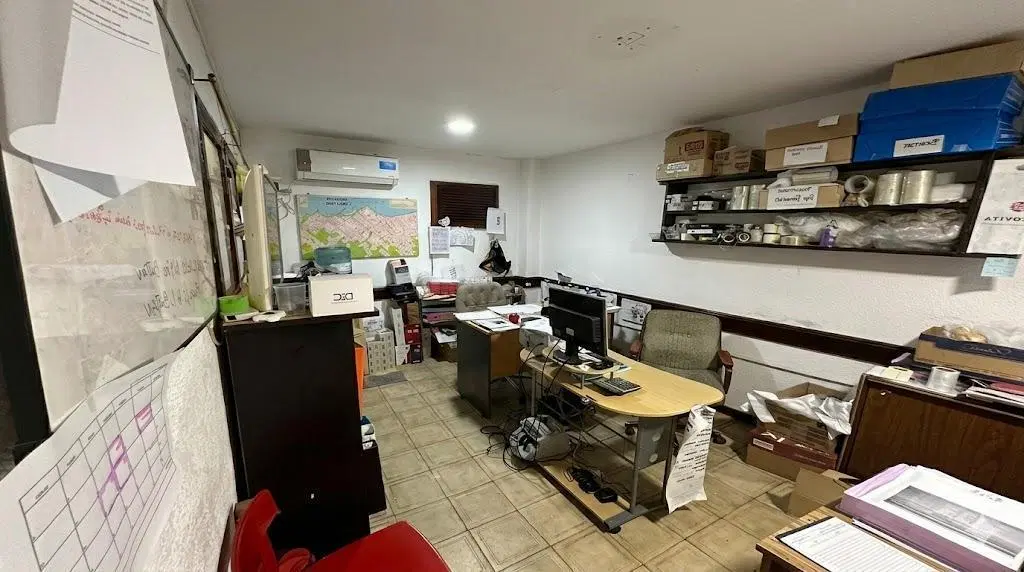Venta Depósito 233 m2 - Entrada de camiones 1