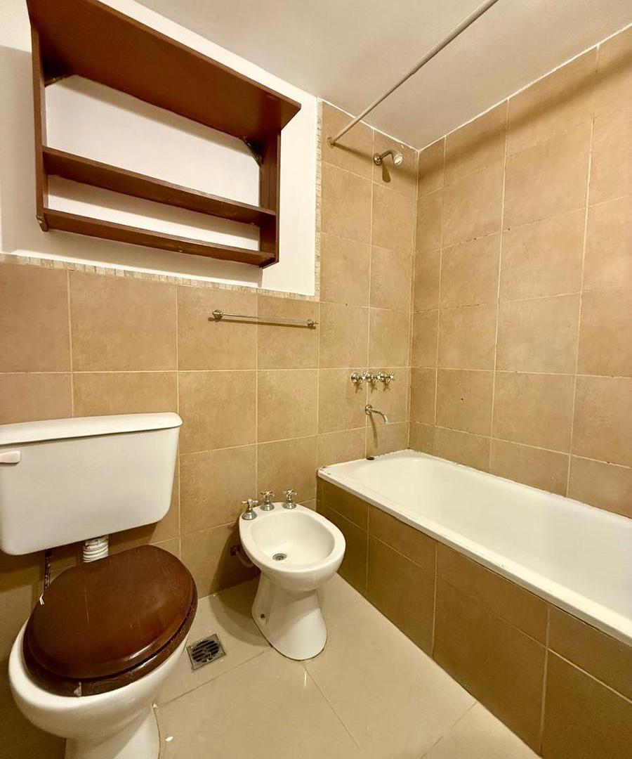 Foto de Departamento alquiler 3 ambientes con balcon y cochera, imagen 4