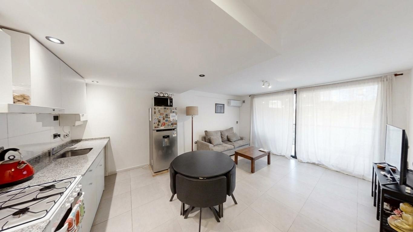 Foto de Venta 2 Amb con cochera Zona Guemes, imagen 4