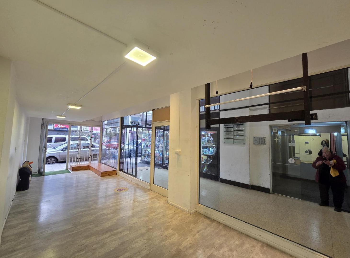 Foto de Alquiler Local Comercial. San martin 3100, imagen 1