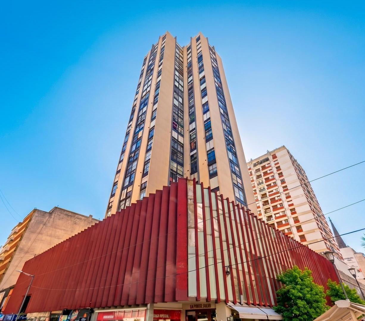 VENTA DEPARTAMENTO - 3 AMBIENTES - CENTRO