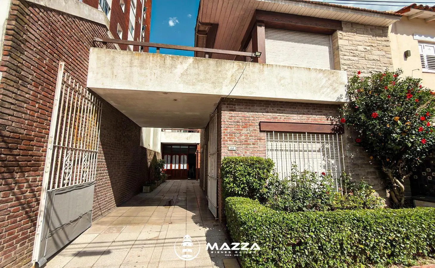 VENTA PH CON GARAGE - 3 AMBIENTES - LA PERLA 2