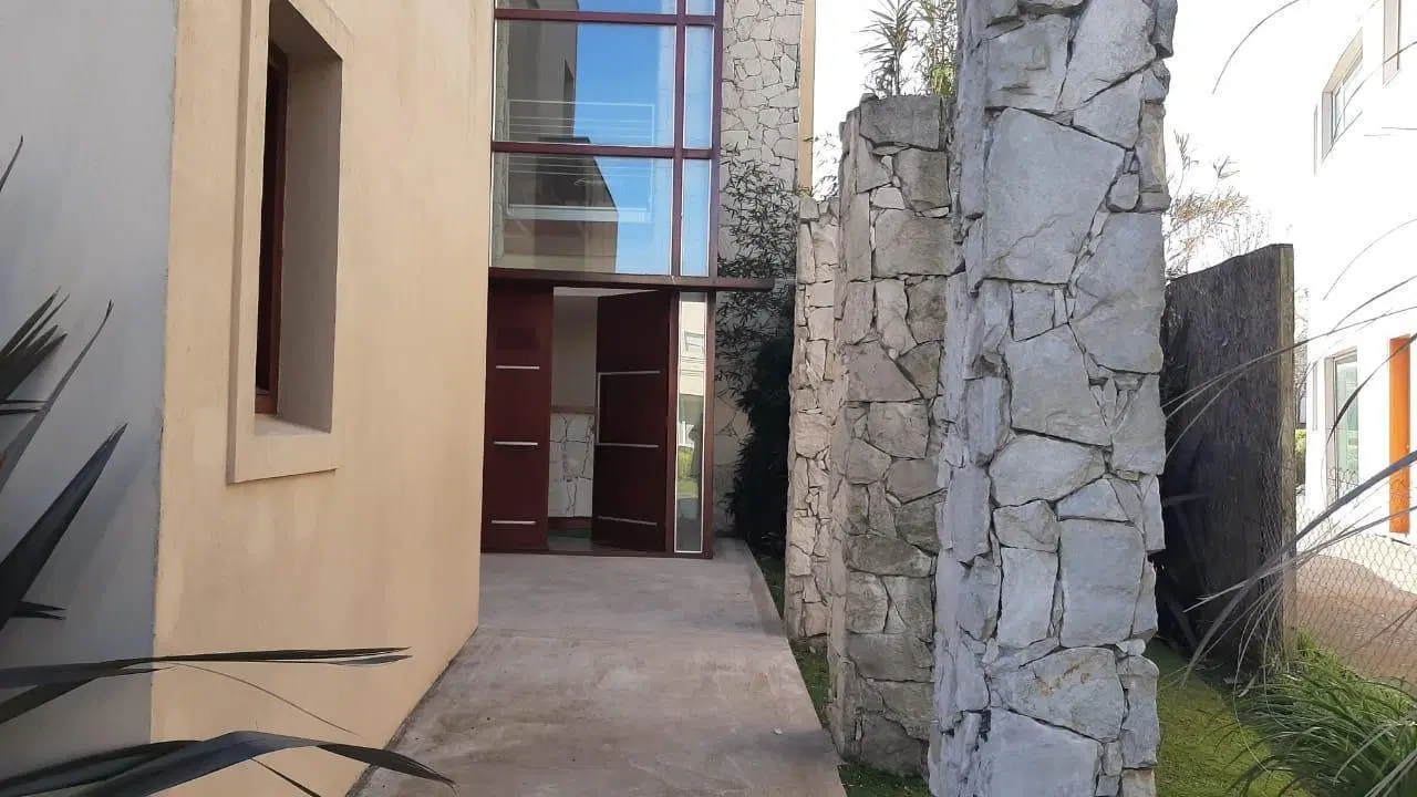 ALQUILER 24 MESES CASA MODERNA - 6 AMBIENTES - RUMENCÓ 4
