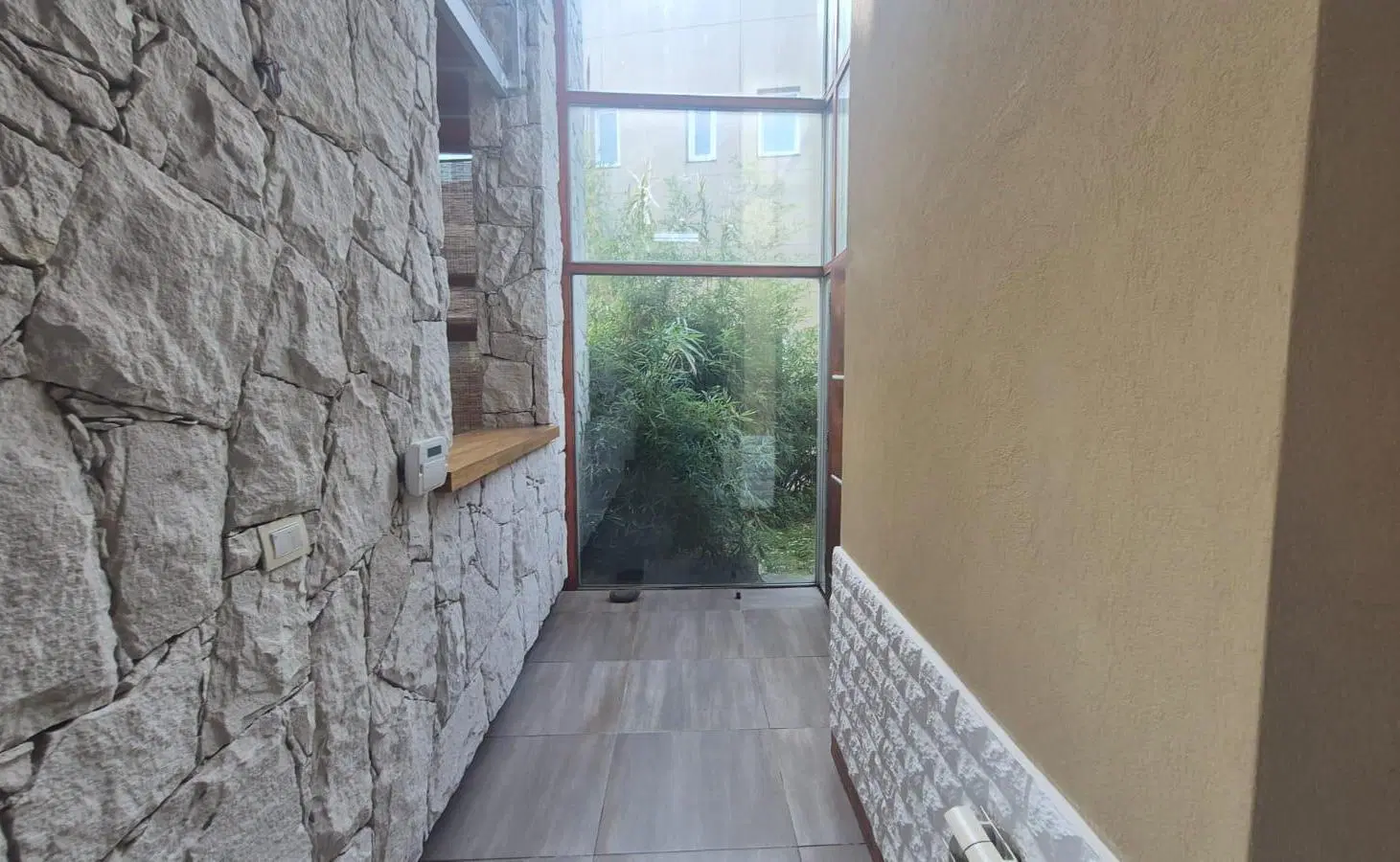 VENTA CASA MODERNA - 6 AMBIENTES - RUMENCÓ 2