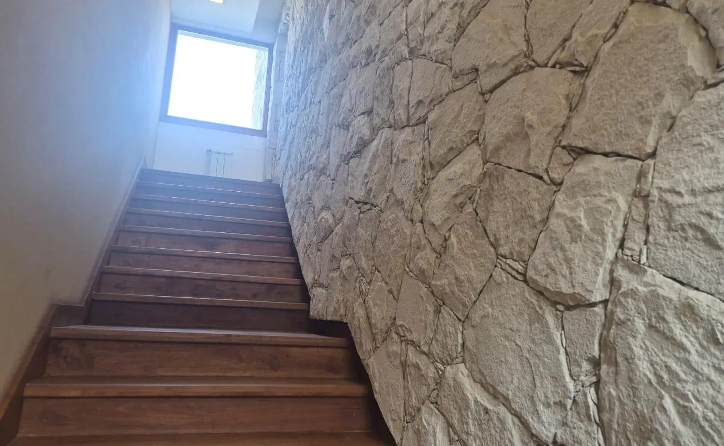 VENTA CASA MODERNA - 6 AMBIENTES - RUMENCÓ 1