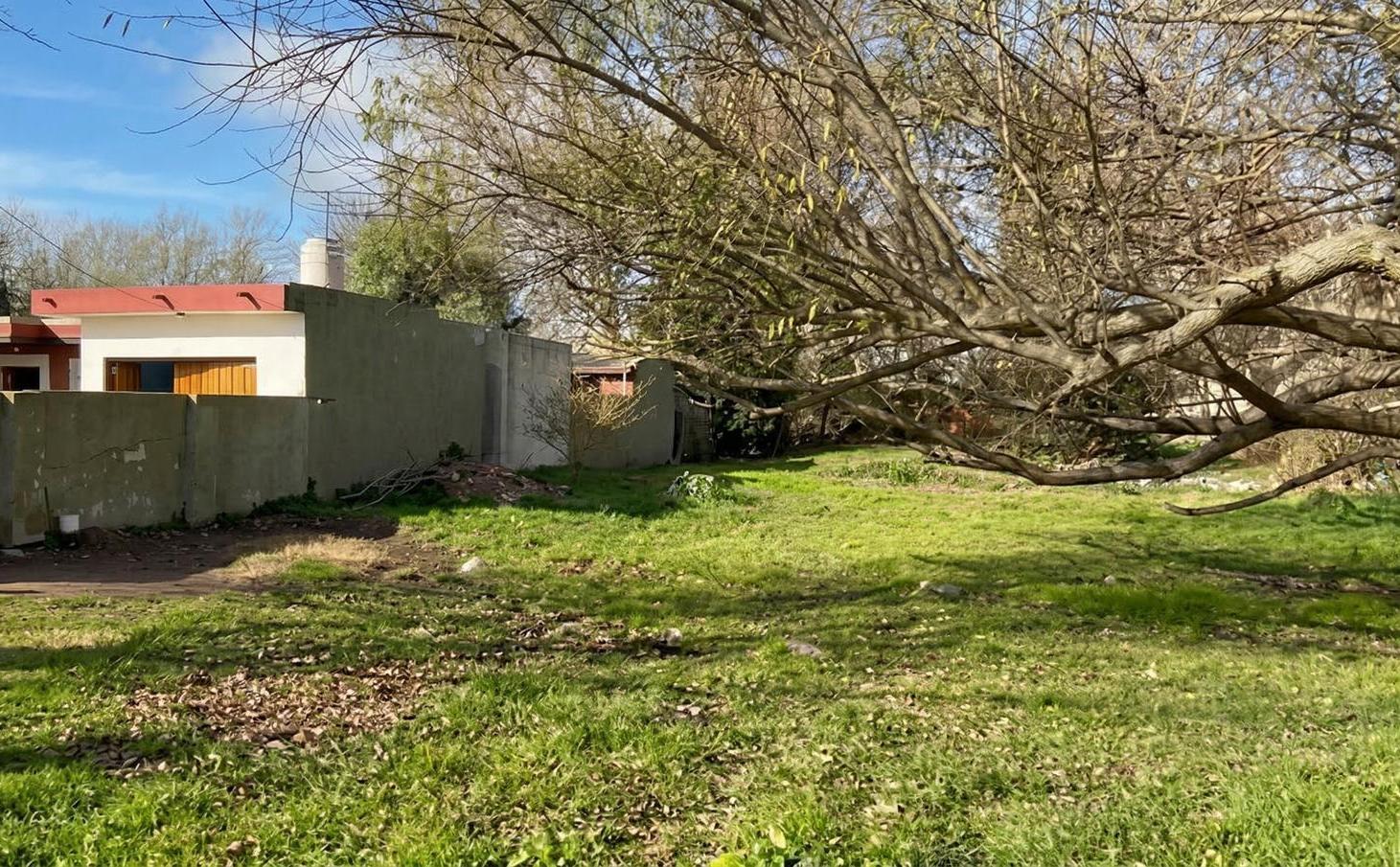 VENTA TERRENO DE 2 LOTES - SUPERFICIE 716M2 - BARRIO ESTACIÓN CHAPADMALAL