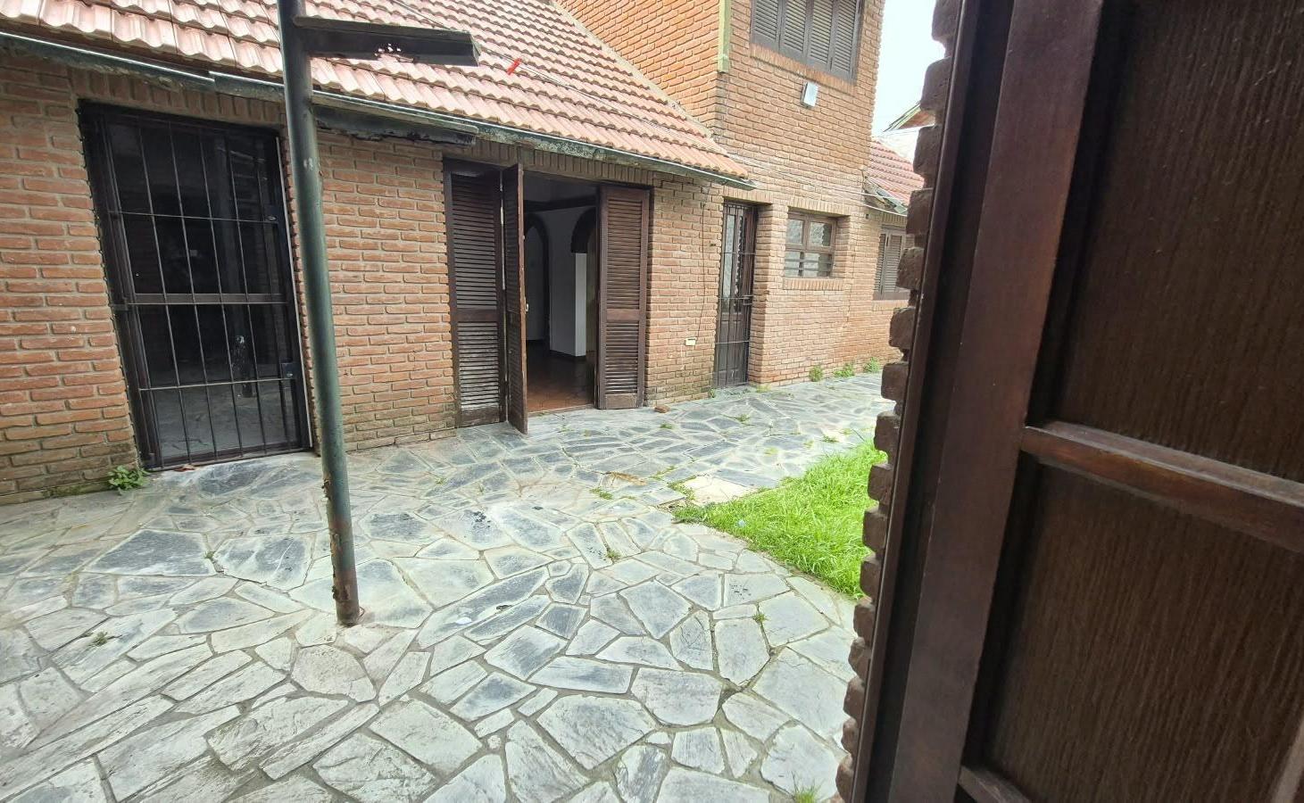 Foto de Alquiler Casa Tipo Chalet de 4 Ambientes en Los Pinares, imagen 4