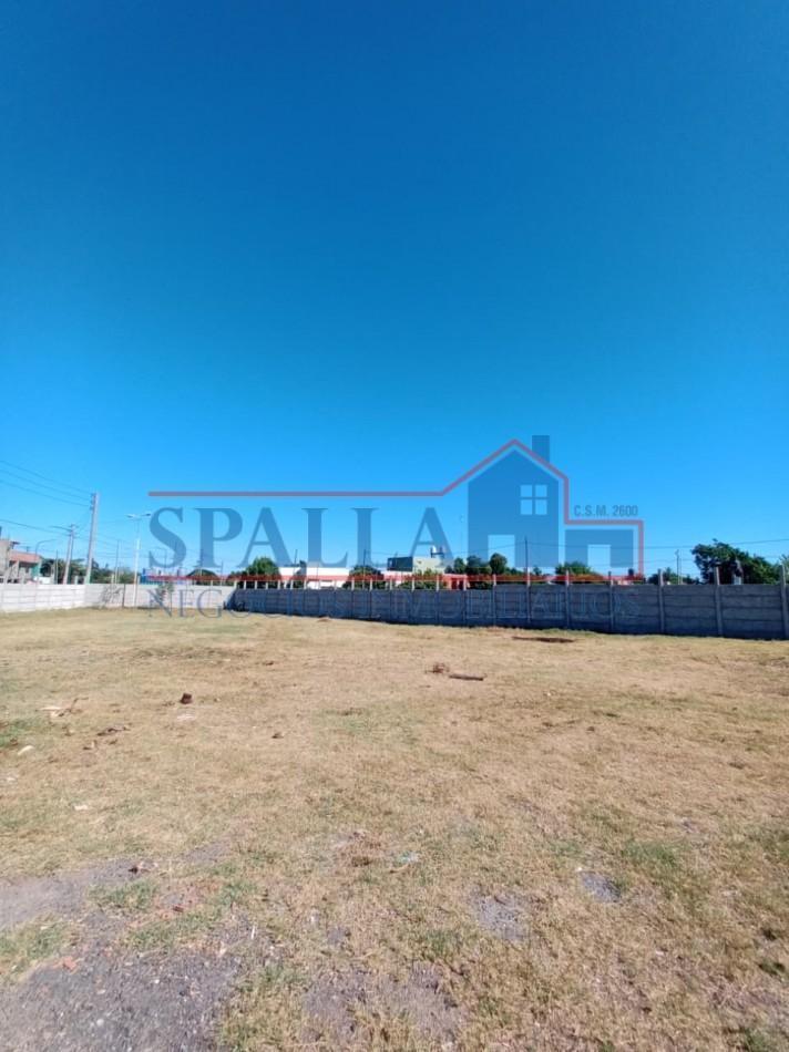 Foto de IMPORTANTE LOTE EN ALQUILER SOBRE AV. CROACIA JOSE C. PAZ - Ideal para Galpon, Deposito, Playa de E, imagen 3