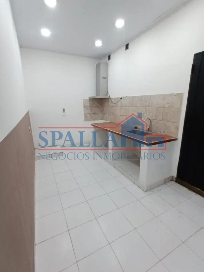 ALQUILER DE CASA 3 AMBIENTES CON COCHERA JOSE C PAZ 3