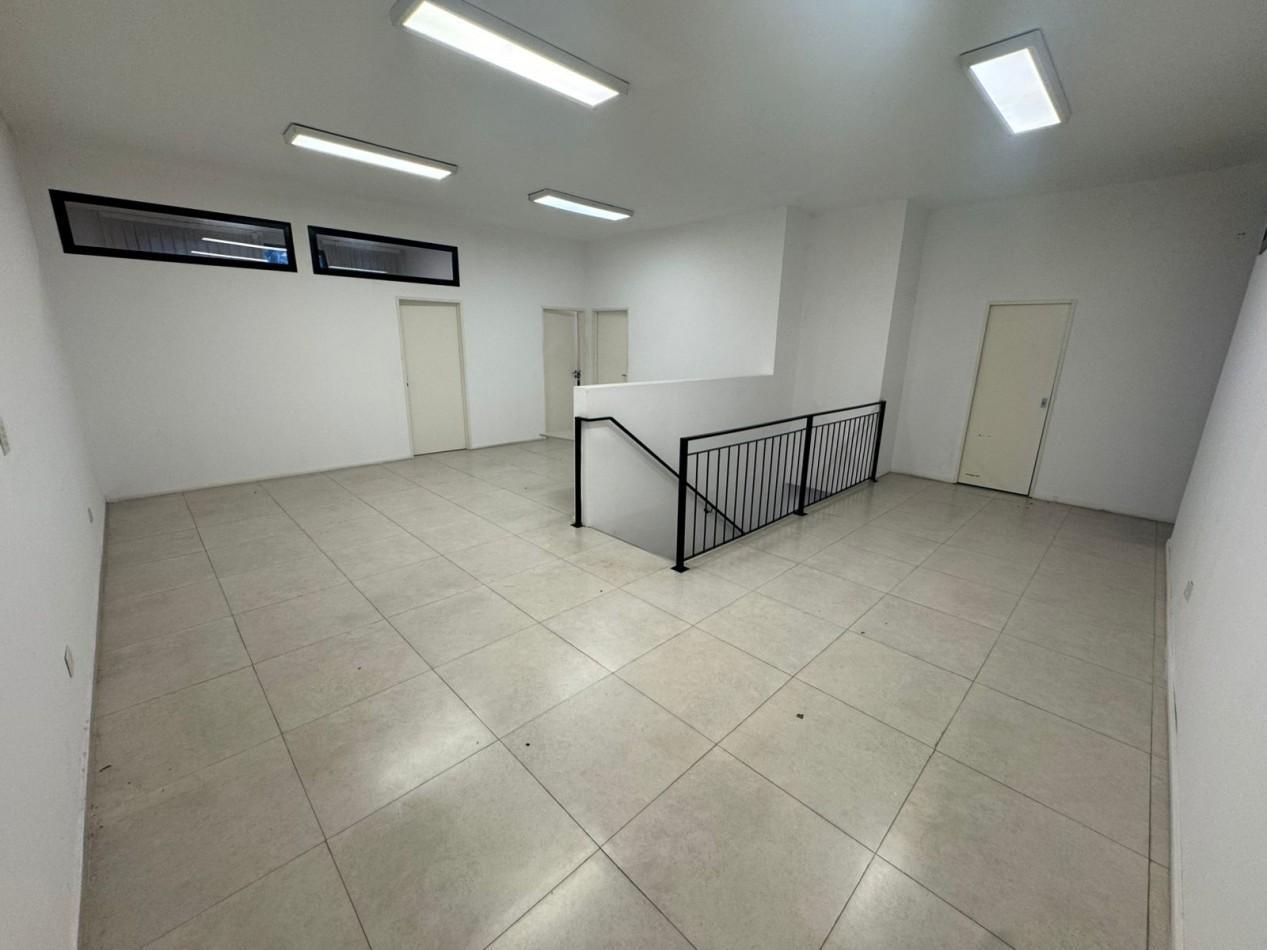 Foto de LOCAL COMERCIAL EN ALQUILER - EXCELENTE UBICACION EN PILAR - A METROS, imagen 5