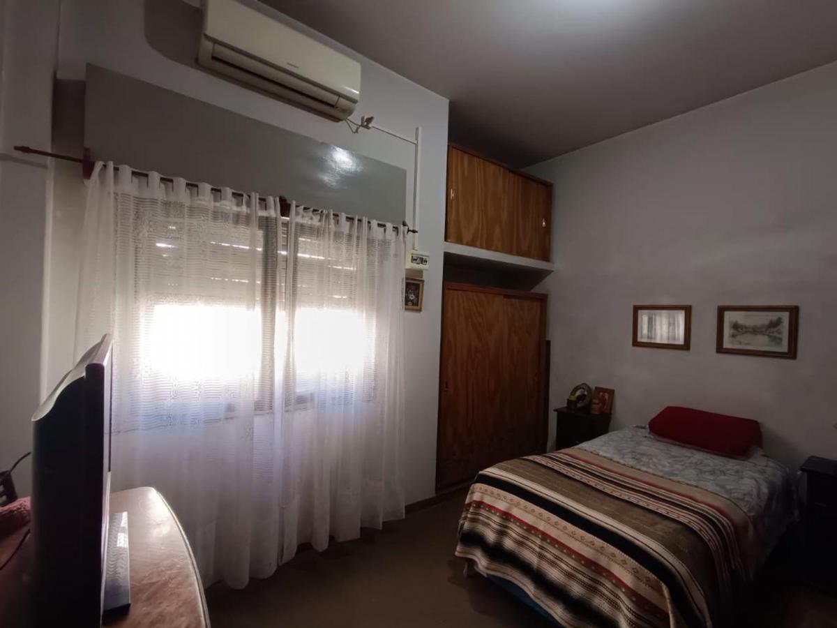 Casa en Venta Mas Local, Ideal Inversor Hurlingham 1