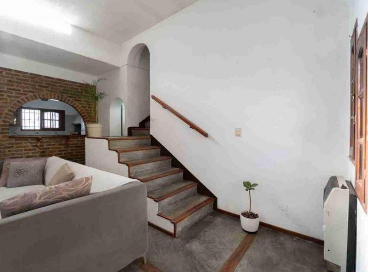 VENTA CASA 5 AMBIENTES HURLINGHAM APTO CRÉDITO 3