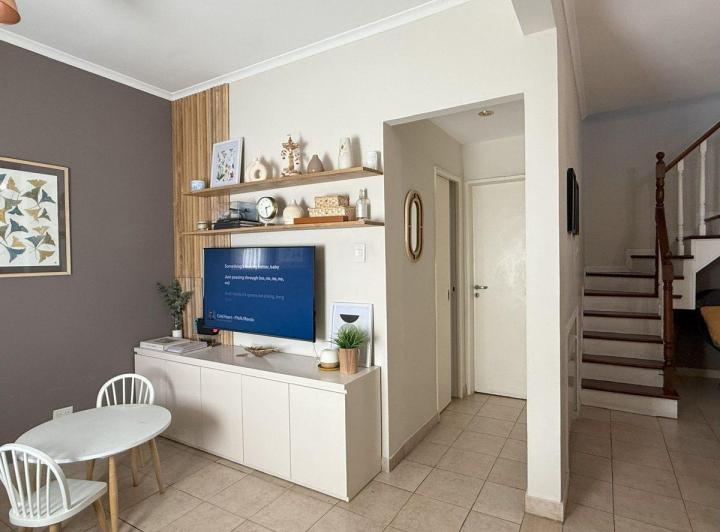Venta Casa como nueva 4 Amb 2 Baños Garaje Fondo 4