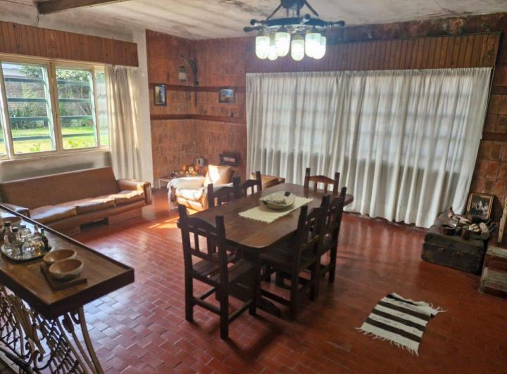 CASA 5 AMBIENTES. PARQUE, QUINCHO, PILETA. 659M2 1