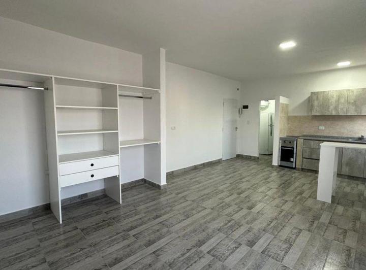 Departamento (1) monoambiente en alquiler en Moron 3