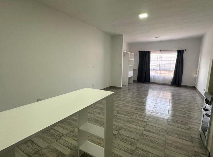 Departamento (3) monoambiente en alquiler en Moron 2