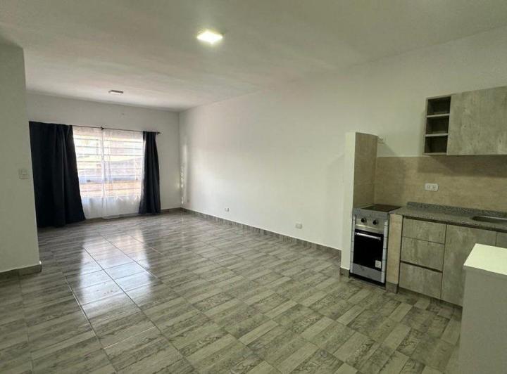 Departamento (3) monoambiente en alquiler en Moron 1