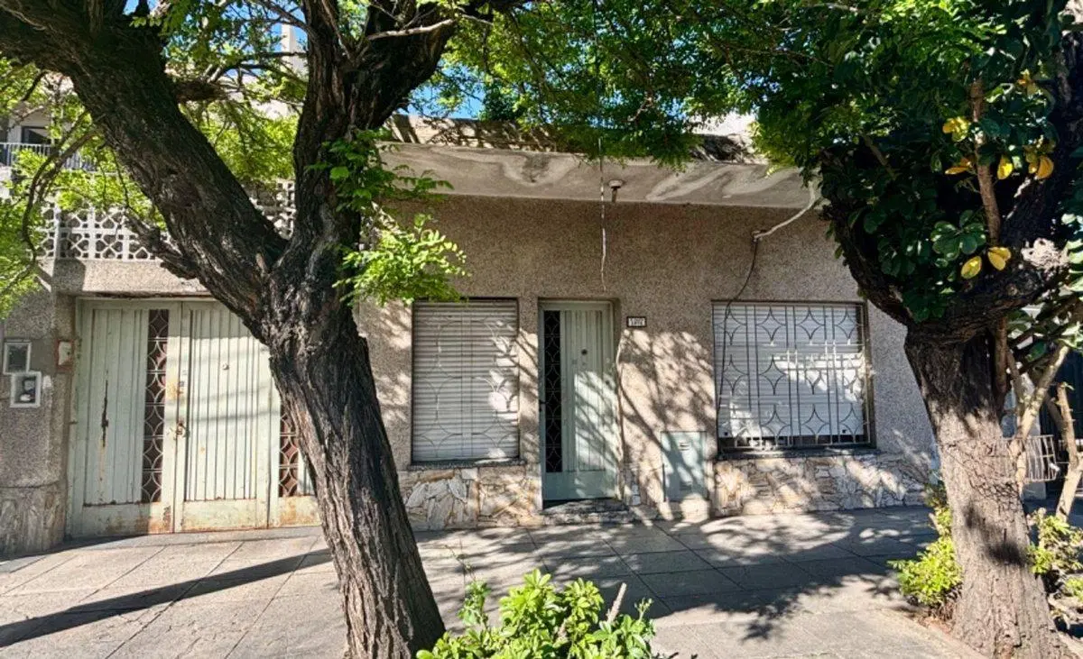 VENTA CASA 4 AMB EN EL PALOMAR LOTE 370mts2 2