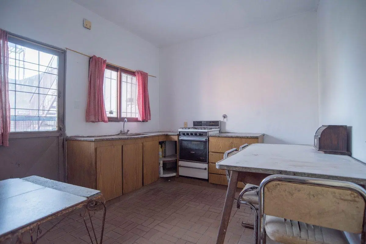 VENTA CASA 3 AMBIENTES HURLINGHAM APTO CREDITO 4