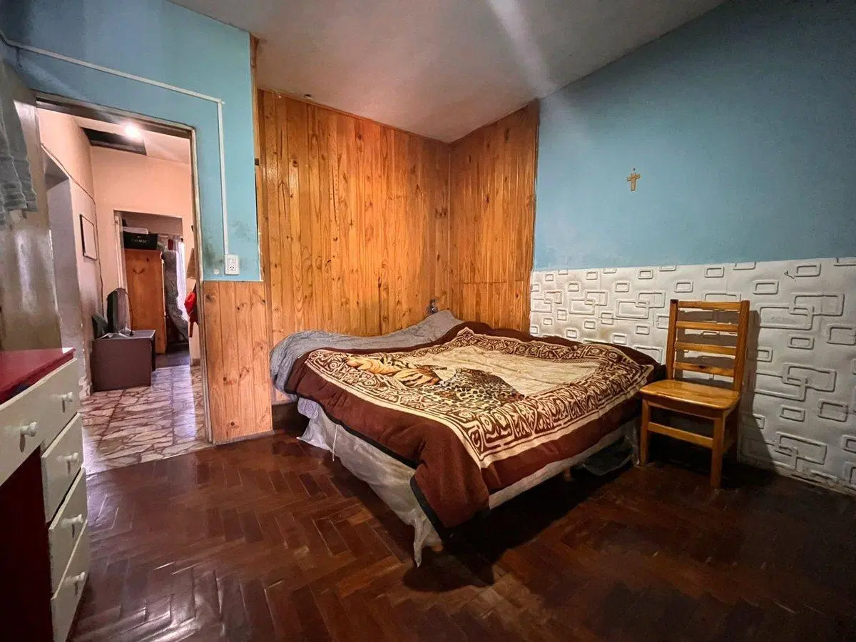 VENTA Casa 3 AMB.  PILETA Y PARQUE. LOMA HERMOSA 5