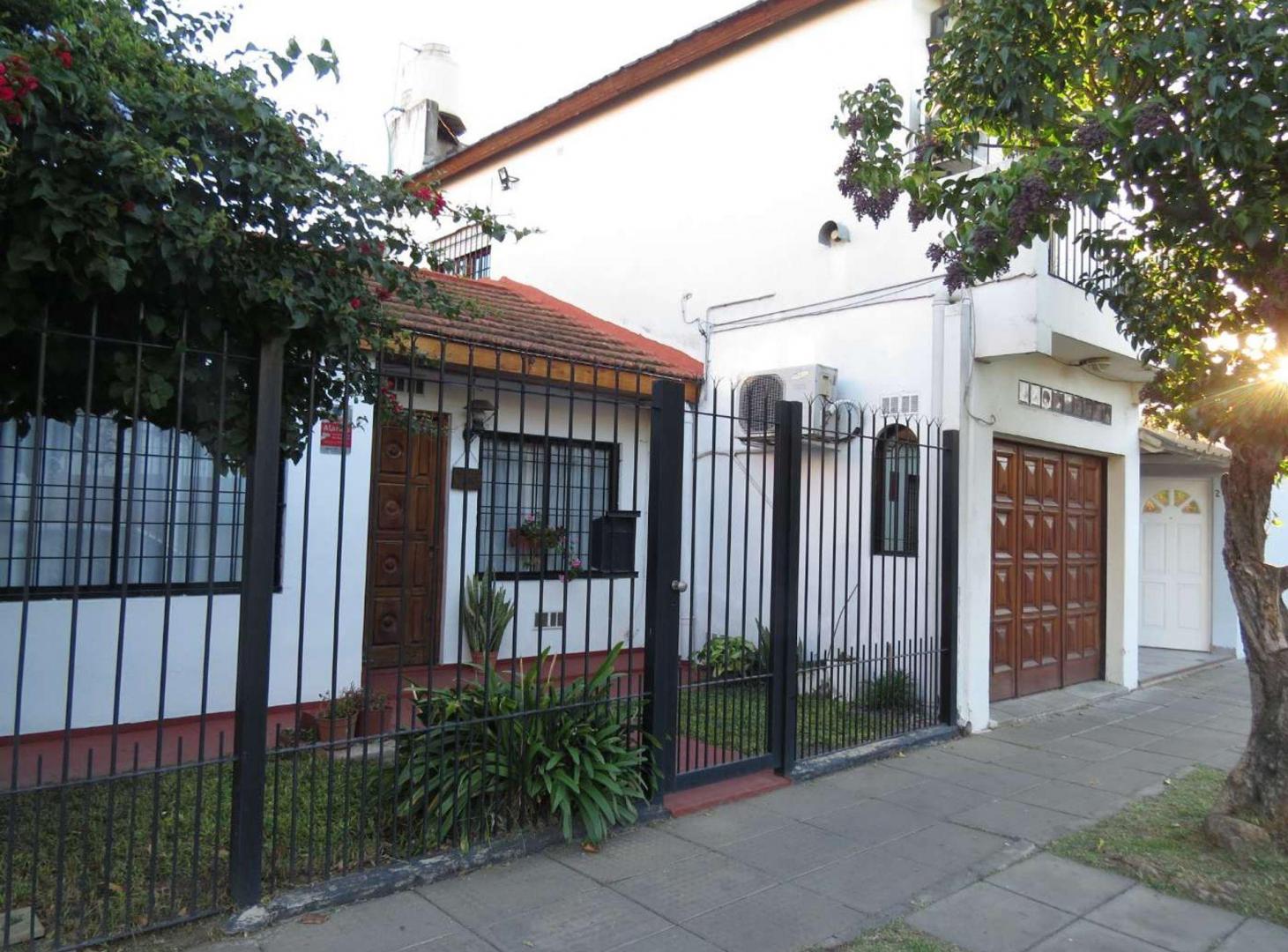 VENTA DE PROPIEDAD 5 AMBIENTES EN VILLA TESEI