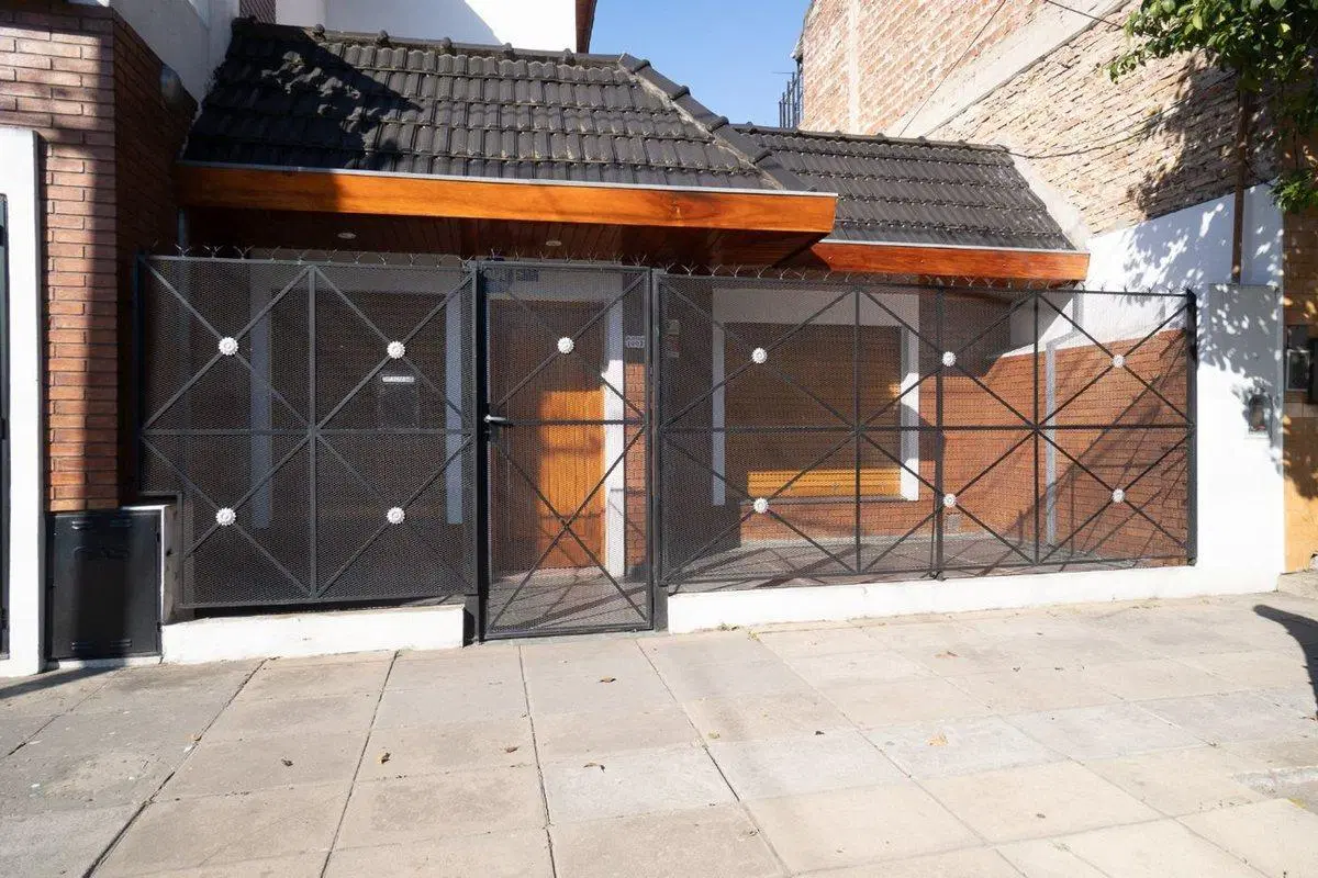 VENTA CHALET  TRES AMBIENTES PODESTA APTO CREDITO 4