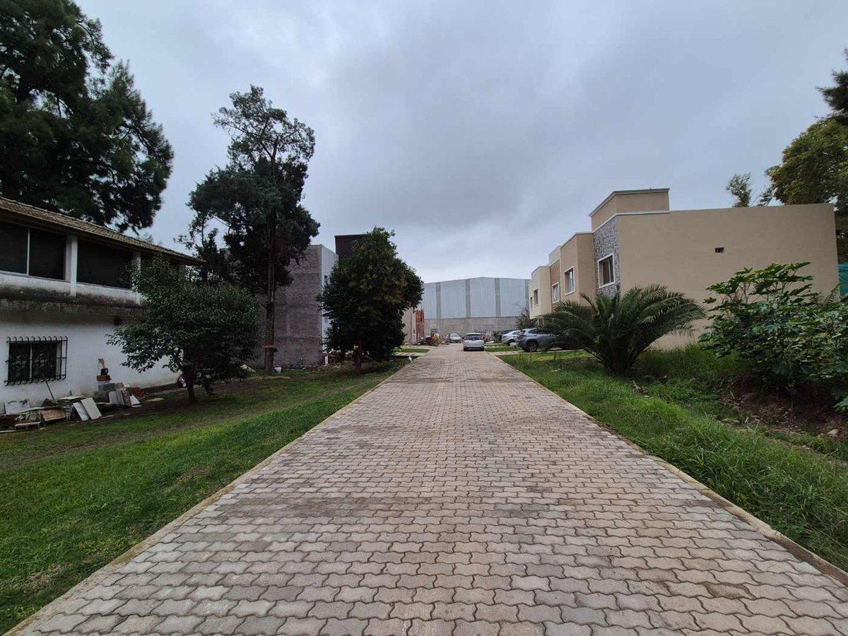 VENTA CASA EN POZO 3 AMB BARRIO CERRADO / PERMUTA