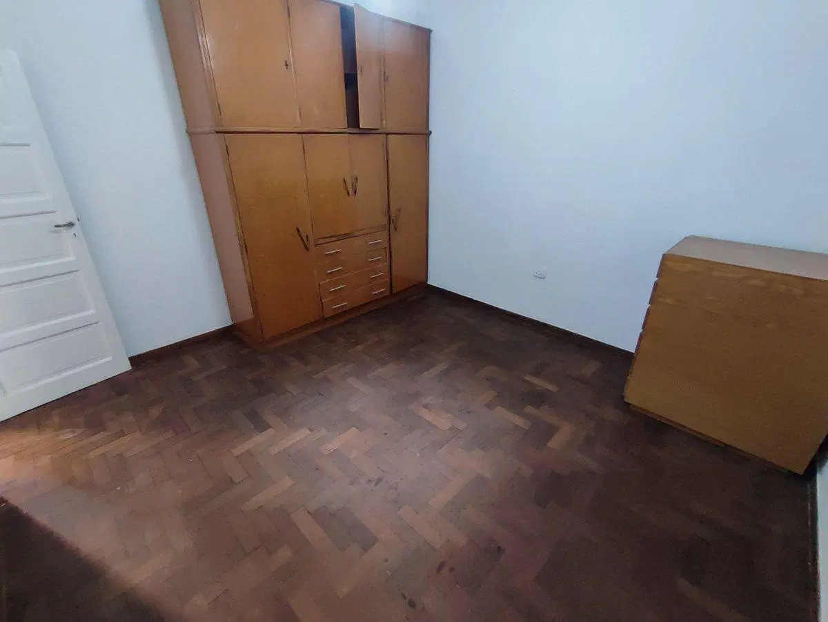 Casa con Local + Terraza en Zona Comercial Tesei 5