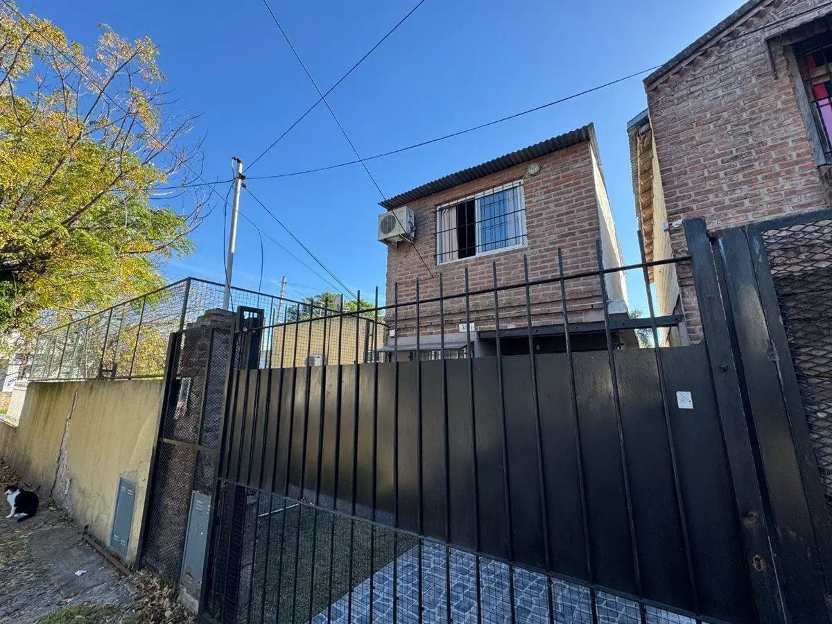VENTA CASA DUPLEX HURLINGHAM OPORTUNIDAD 5