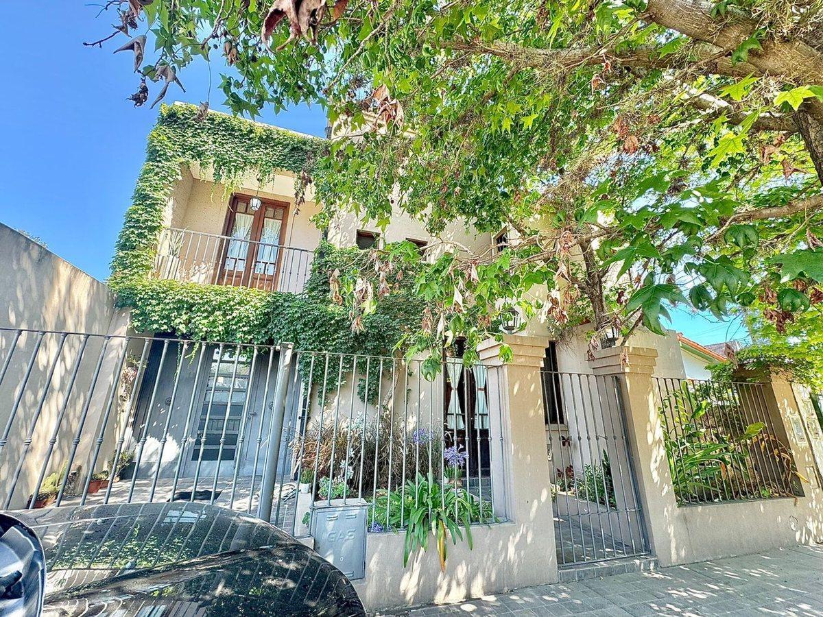 VENTA CASA APTO CRÉDITO ITUZAINGO 4 AMBIENTES