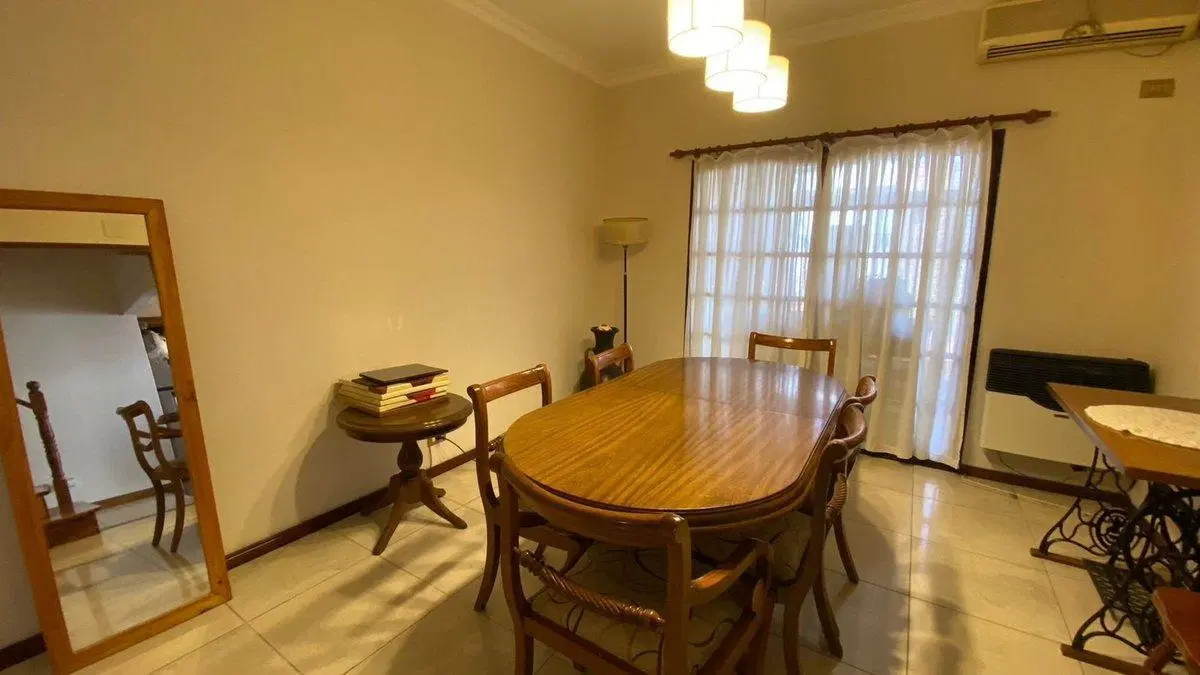 VENTA CASA MORON SUR 4 AMBIENTES QUINCHO COCHERA 4