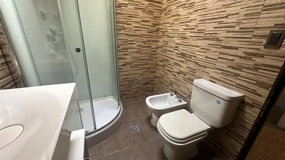 Venta casa 4amb Hurlingham 2